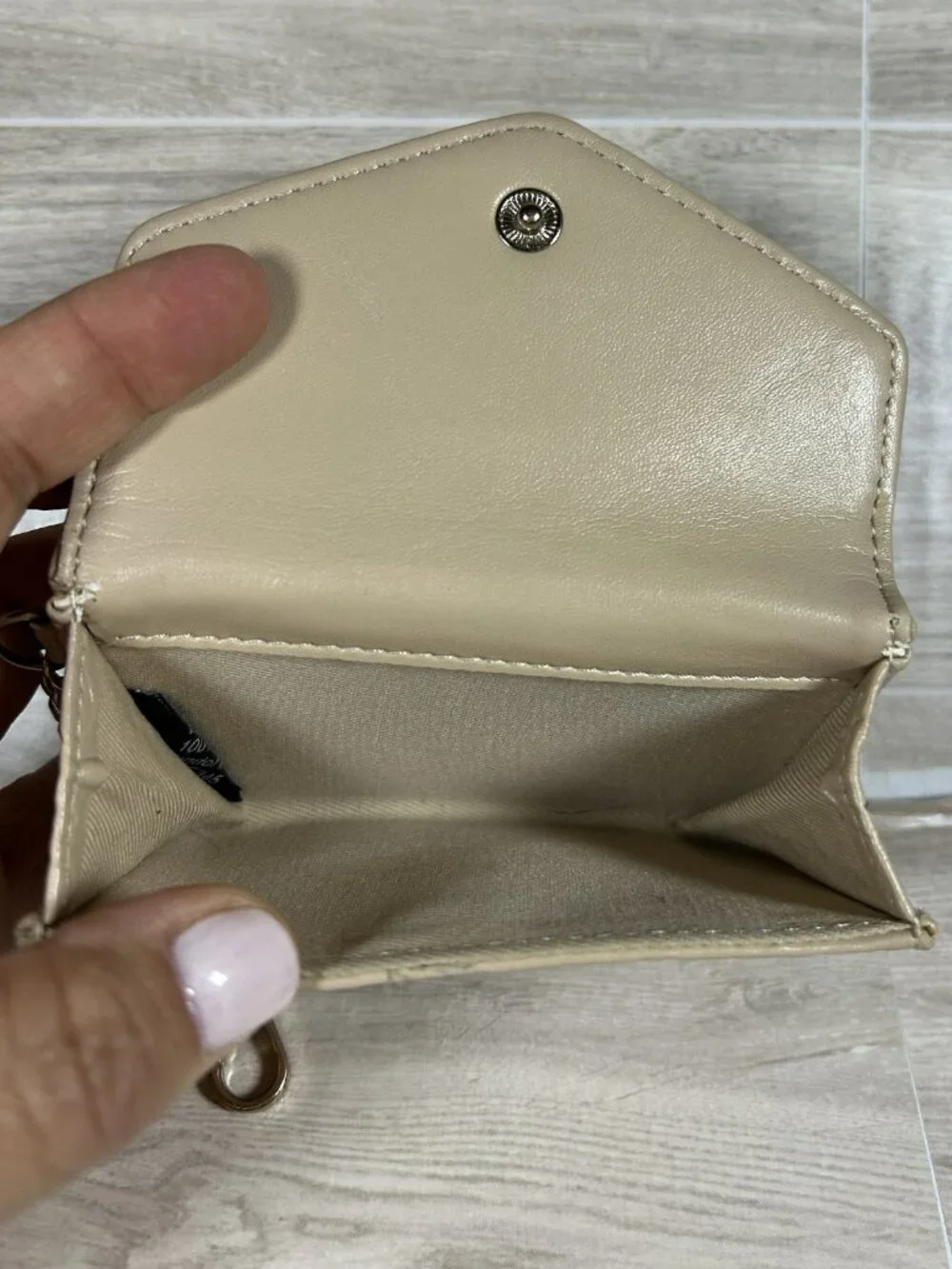 Guess Envelope Style Card Holder